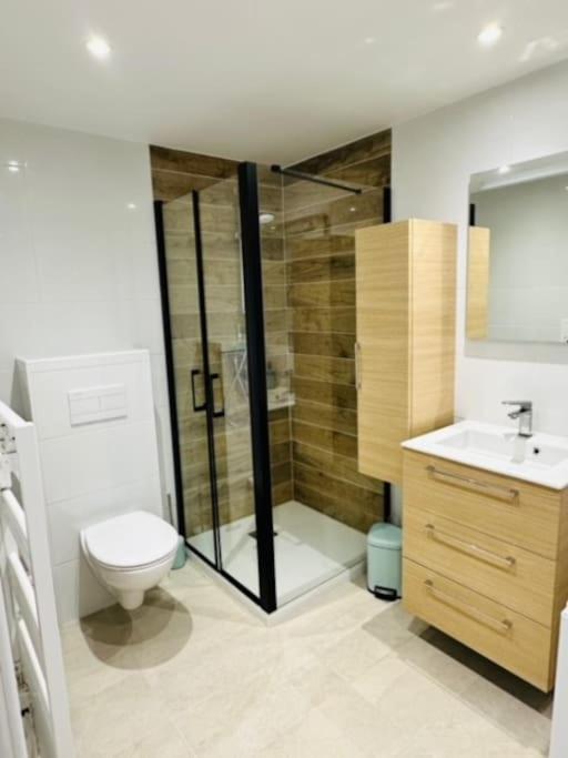 Appartement Joli Dans Nicoise Sur Les Collines *